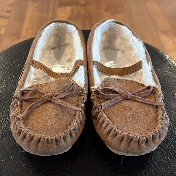 Toddler Moccasins, Size 9 - Picture 7 of 12